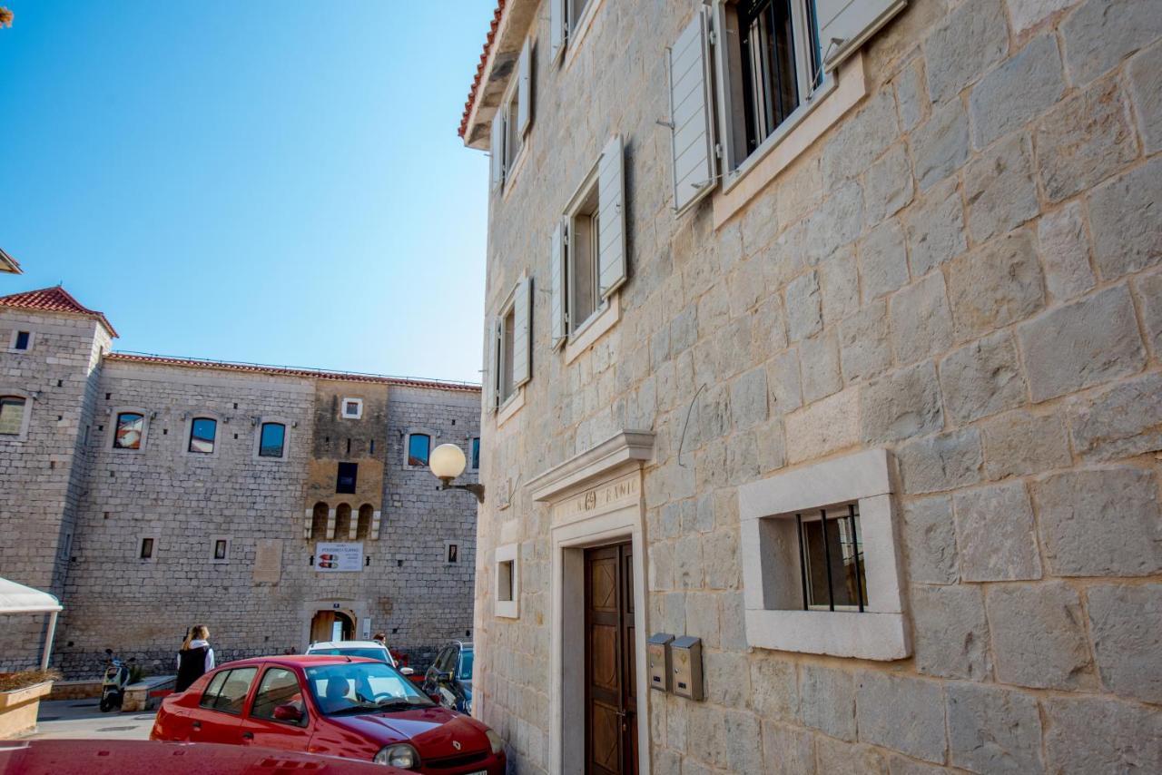 Heritage Vitturi Sea View * Kastela