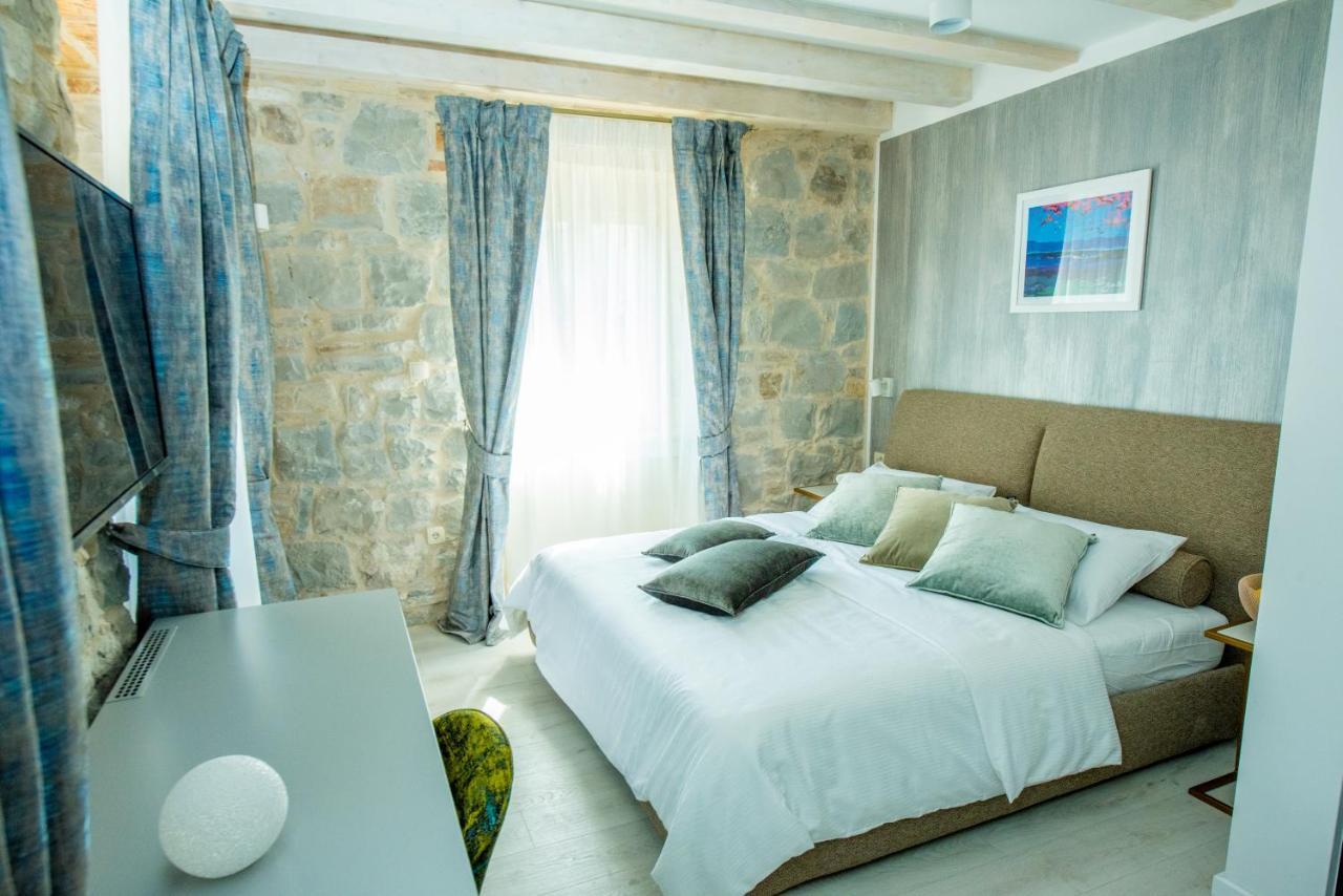 Heritage Vitturi Sea View *